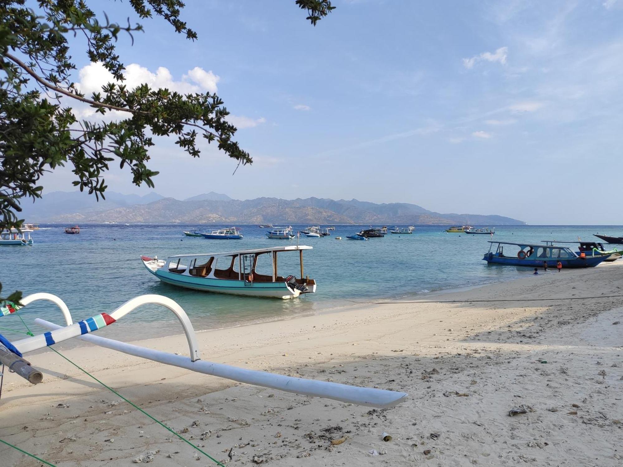 Gili Mesari Cottages & Homestay Гили Траванган Экстерьер фото